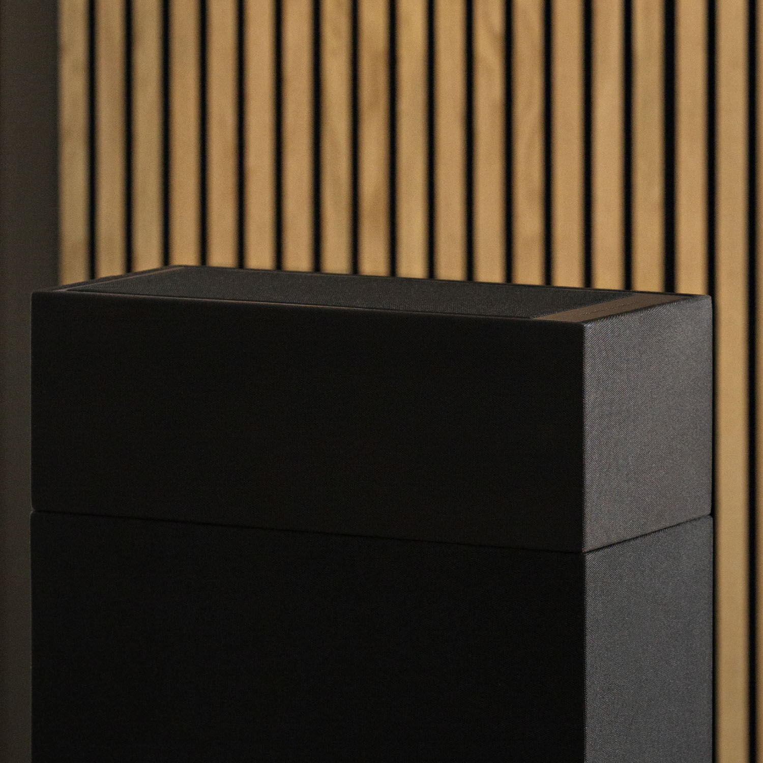 Seamless Overhead Sound