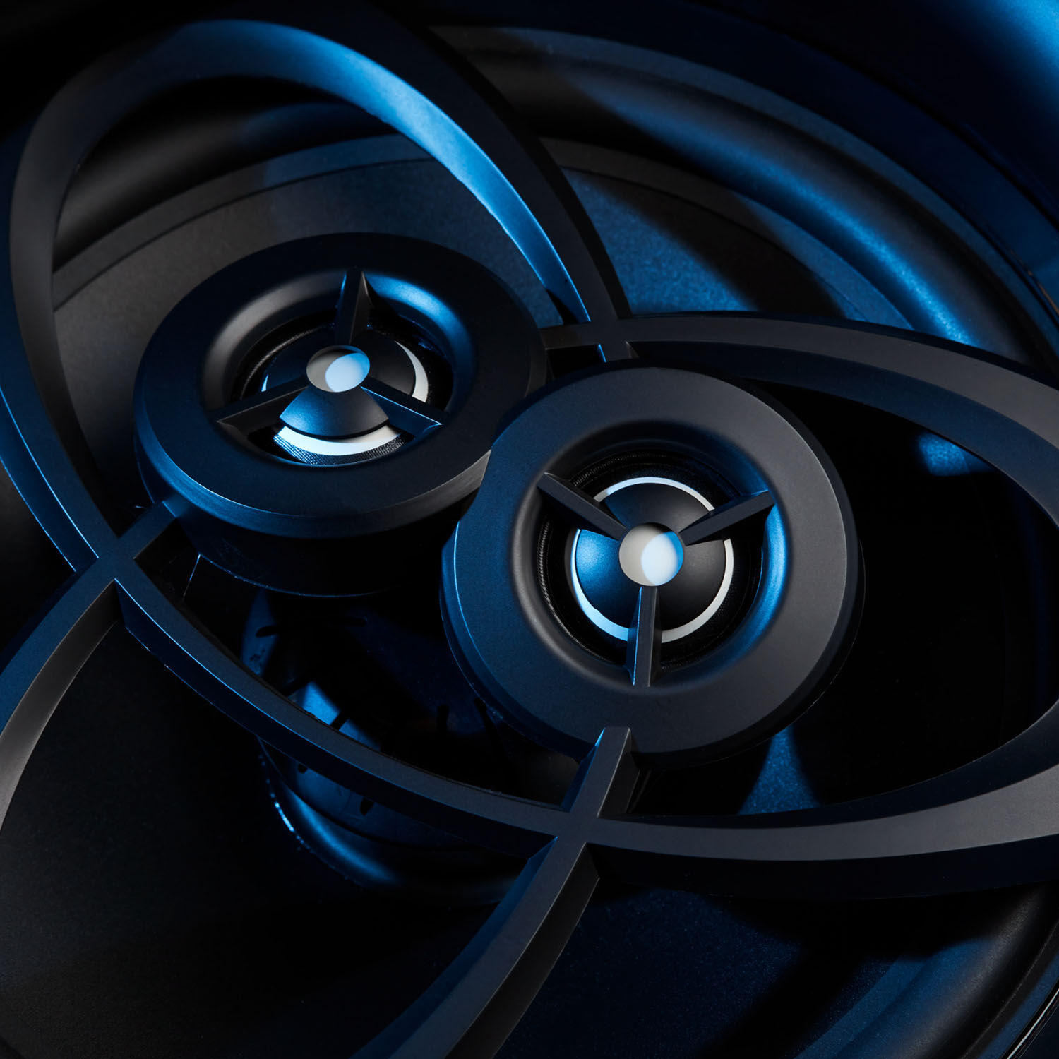 Pivoting Aluminum Oxide Dome Tweeter for superior imaging everywhere in the room