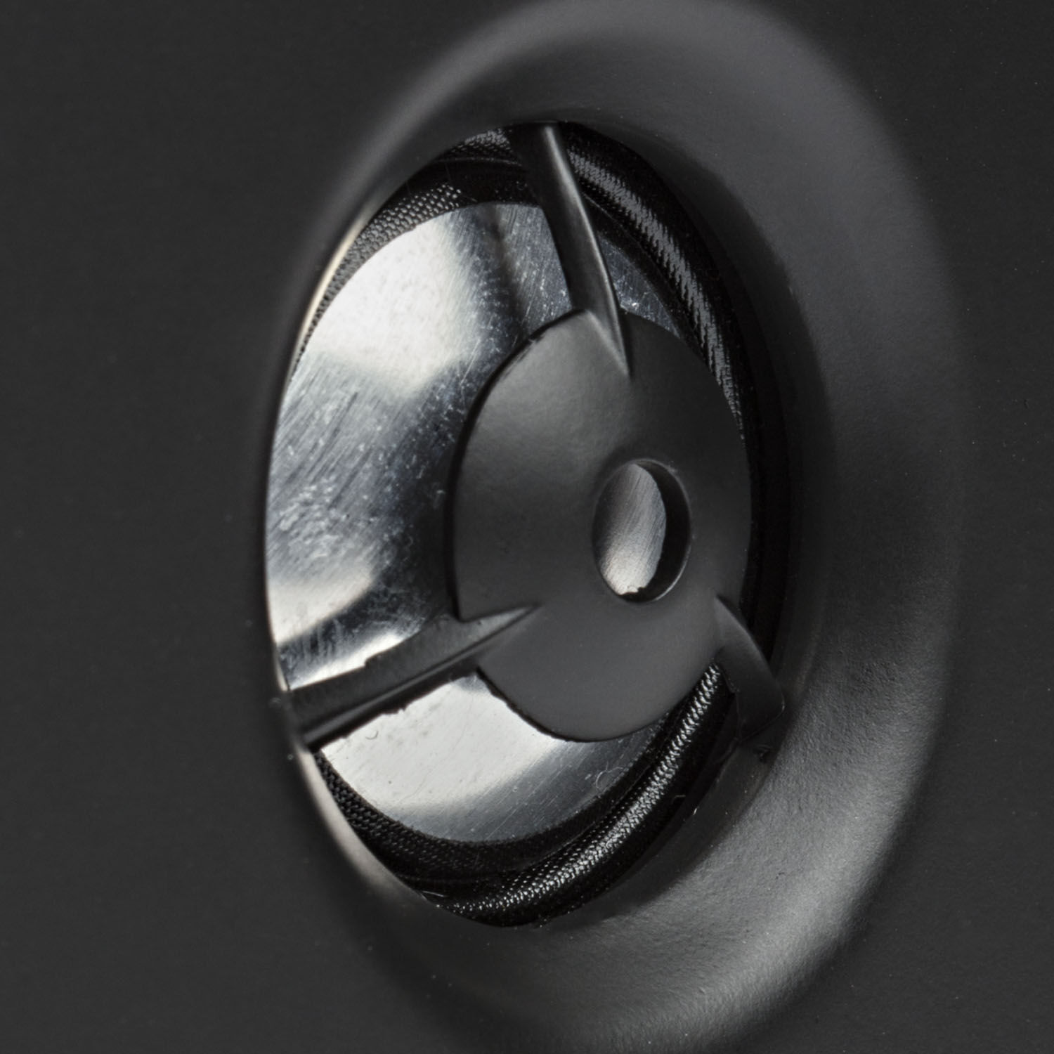 Compact Center Channel for clear cinematic sound