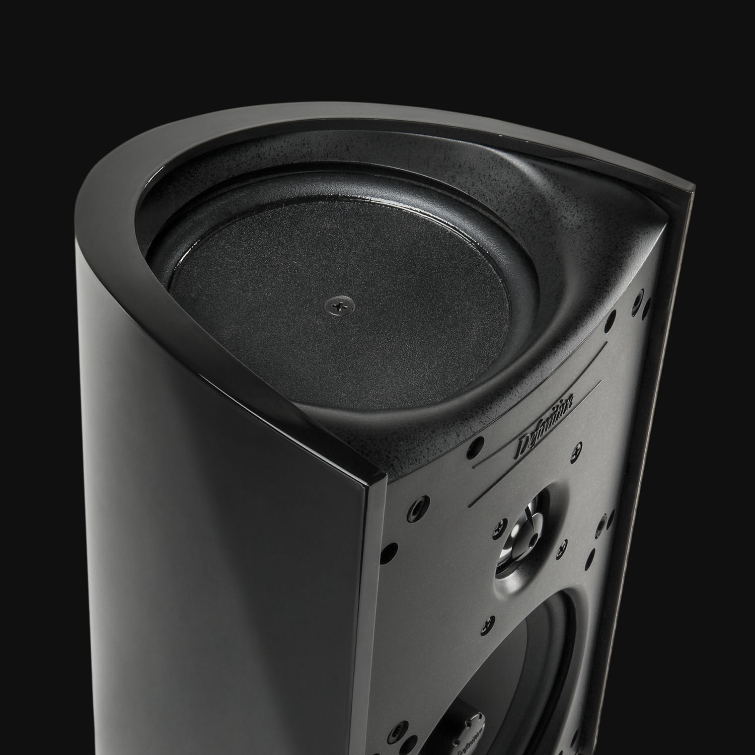 5.25&rdquo; Passive Bass Radiator for bigger bass in a smaller package